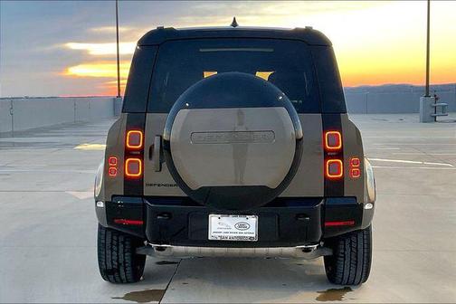 2026 Land Rover Defender P400 X-Dynamic SE