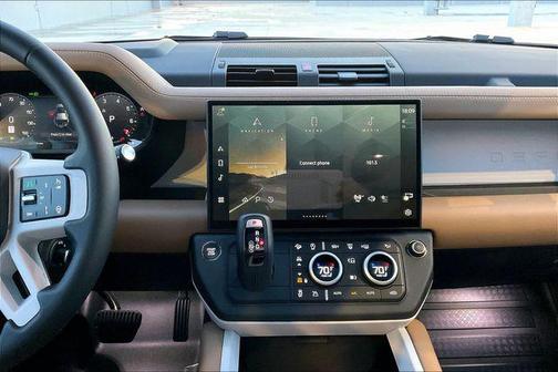 2026 Land Rover Defender P400 X-Dynamic SE