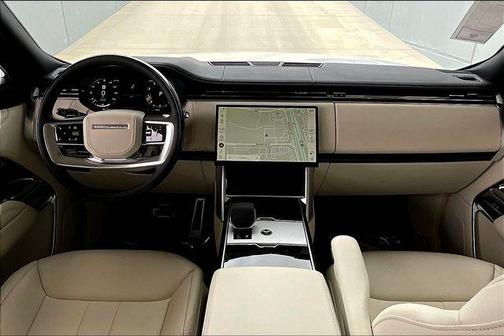 2025 Land Rover Range Rover P530 SE