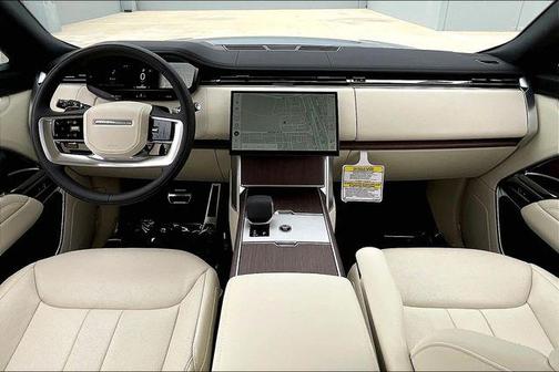 2025 Land Rover Range Rover P530 SE