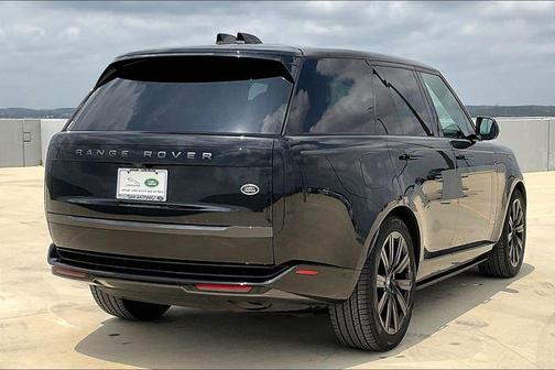 2023 Land Rover Range Rover P400 SE
