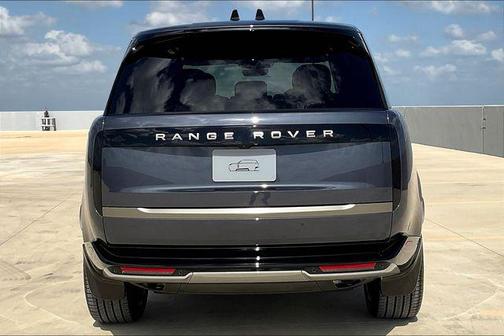 2025 Land Rover Range Rover P400 SE 7 Seat