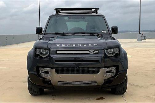 2023 Land Rover Defender 130 X-Dynamic SE