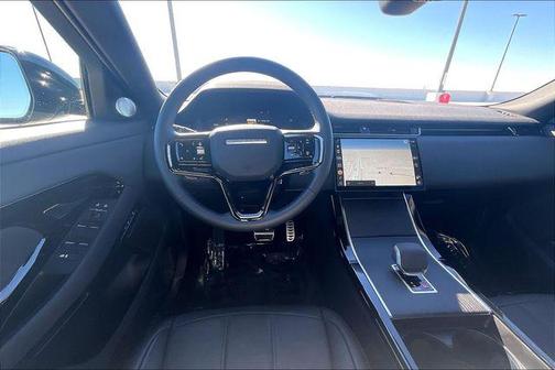 2025 Land Rover Range Rover Evoque Dynamic SE