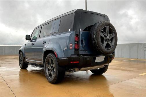 2023 Land Rover Defender 110 X-Dynamic SE