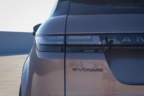 2025 Land Rover Range Rover Evoque Dynamic SE