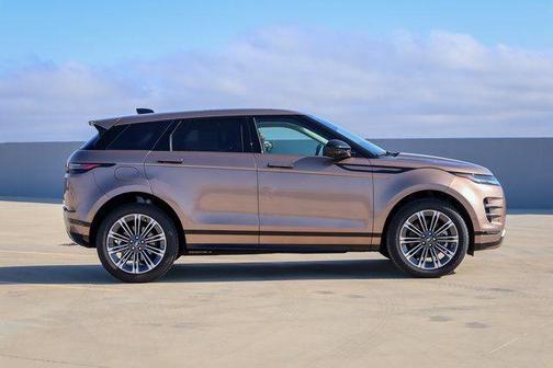 2025 Land Rover Range Rover Evoque Dynamic SE