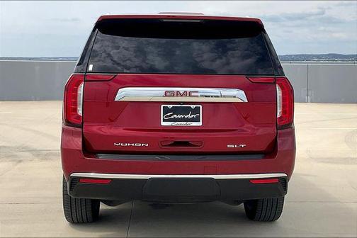 2022 GMC Yukon SLT