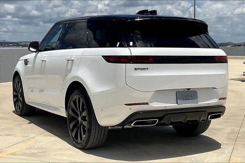 2025 Land Rover Range Rover Sport SE