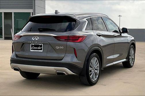 2023 INFINITI QX50 LUXE