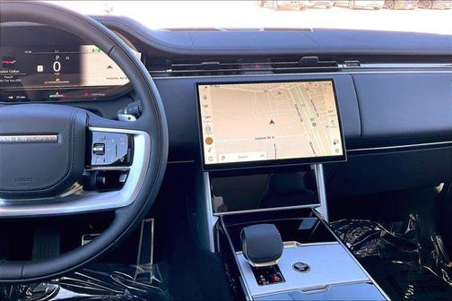 2025 Land Rover Range Rover P400 SE