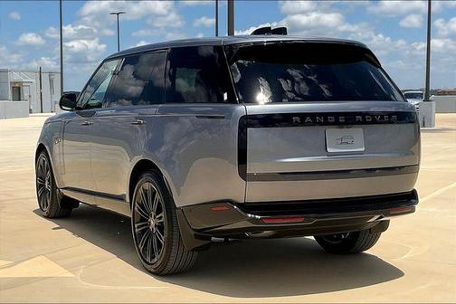 2025 Land Rover Range Rover P400 SE 7 Seat