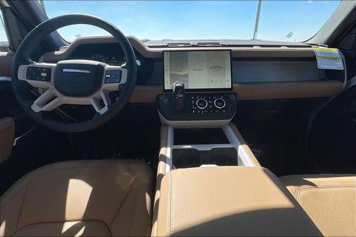 2026 Land Rover Defender P400 X-Dynamic SE