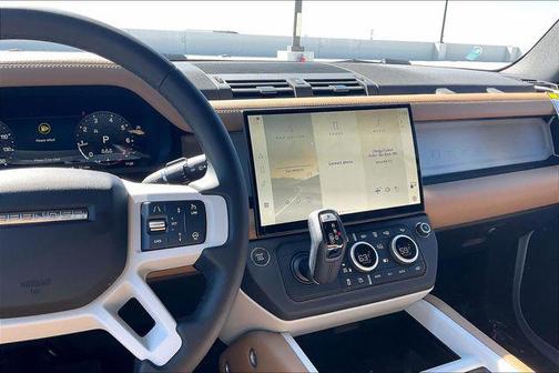 2026 Land Rover Defender P400 X-Dynamic SE