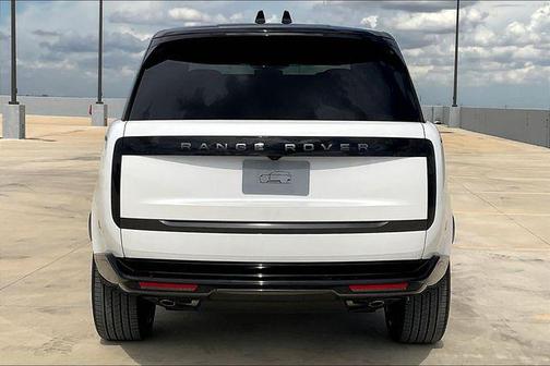2025 Land Rover Range Rover P530 SE