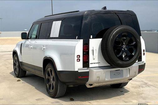 2025 Land Rover Defender 130 P300 S