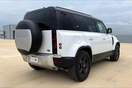 2022 Land Rover Defender 110 Standard