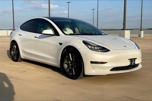 2022 Tesla Model 3 Standard Range