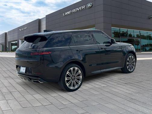 Santorini Black Metallic 2024 Land Rover Range Rover Sport SE