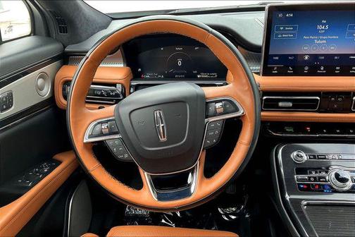 2022 Lincoln Nautilus Black Label