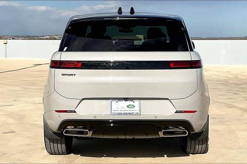 2025 Land Rover Range Rover Sport SE