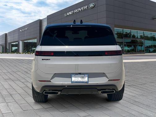 Borasco Grey Metallic 2026 Land Rover Range Rover Sport SE
