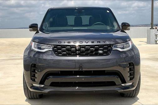 2025 Land Rover Discovery P300 Dynamic SE