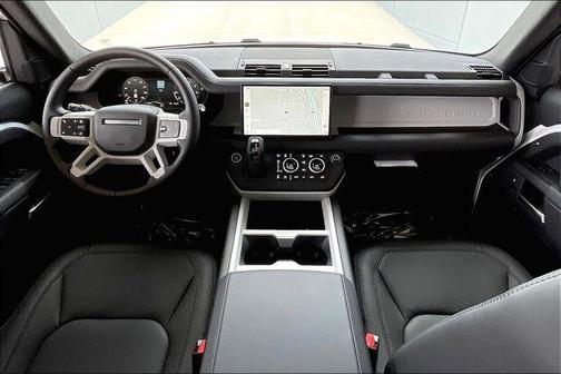 2025 Land Rover Defender 110 P400 S