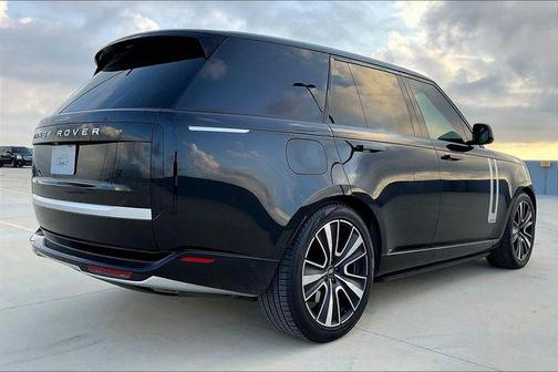 2025 Land Rover Range Rover P550e Autobiography