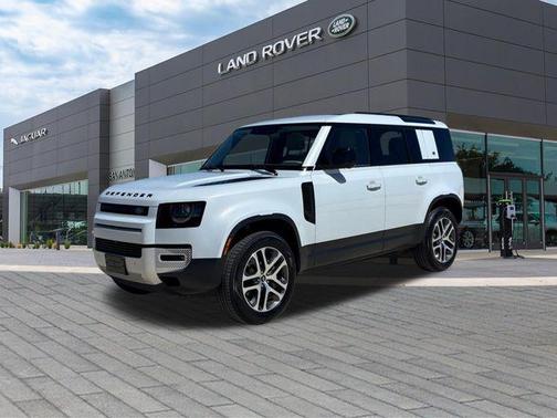 2023 Land Rover Defender 110 SE