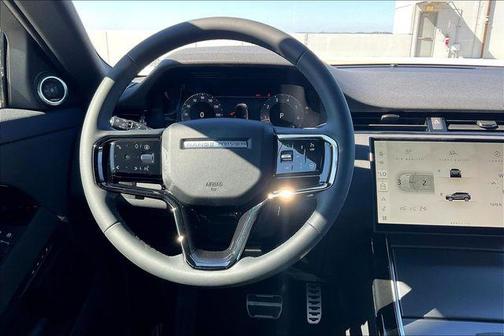 2025 Land Rover Range Rover Evoque Dynamic SE