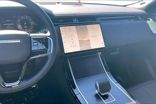 2026 Land Rover Range Rover Velar P400 Dynamic SE