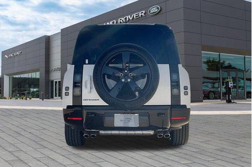 2026 Land Rover Defender V8