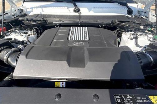 2026 Land Rover Defender V8