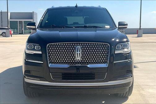 2022 Lincoln Navigator Standard