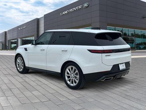 Fuji White 2025 Land Rover Range Rover Sport SE