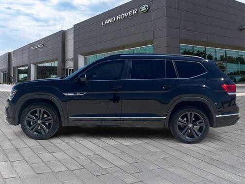 Deep Black 2020 Volkswagen Atlas 3.6L SE w/Technology