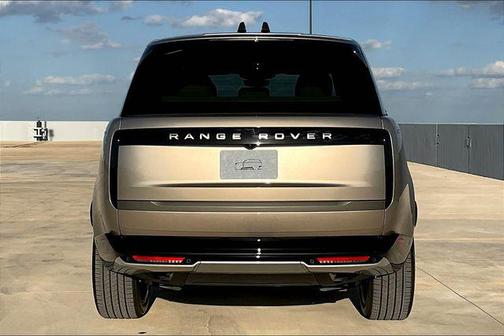 2025 Land Rover Range Rover P400 SE