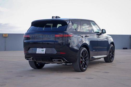 2025 Land Rover Range Rover Sport SE