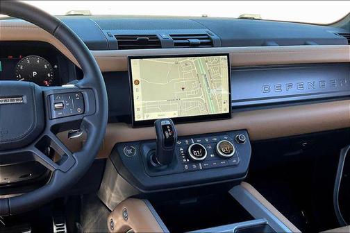 2025 Land Rover Defender 110 V8
