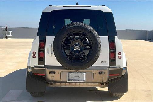 2022 Land Rover Defender 90 X-Dynamic S