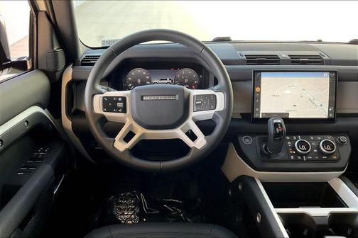 2025 Land Rover Defender 110 P400 S