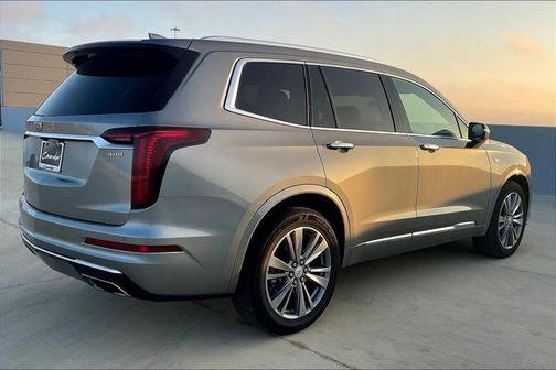 2023 Cadillac XT6 Premium Luxury FWD