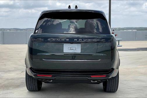 2025 Land Rover Range Rover P530 SE