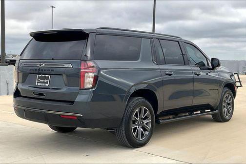 2022 Chevrolet Suburban 4WD Z71