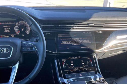 Carrara White 2025 Audi Q7 55 Premium Plus