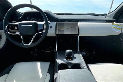 2026 Land Rover Discovery Sport Landmark