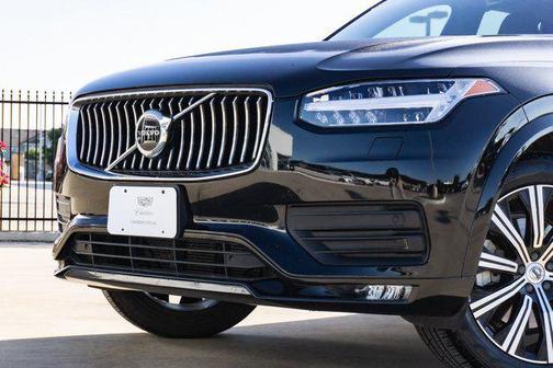 2023 Volvo XC90 B6 Core