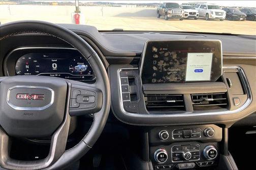 2024 GMC Yukon XL 4WD AT4