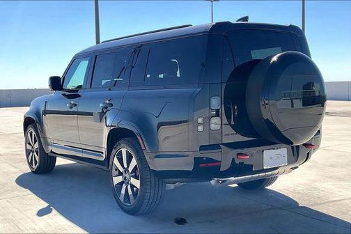 2026 Land Rover Defender P400 X